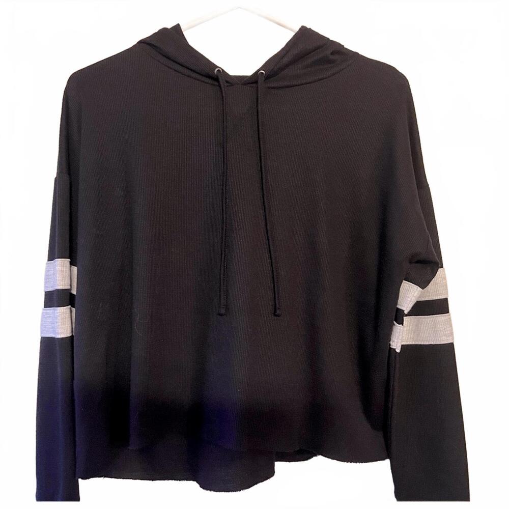 Black cropped hoodie